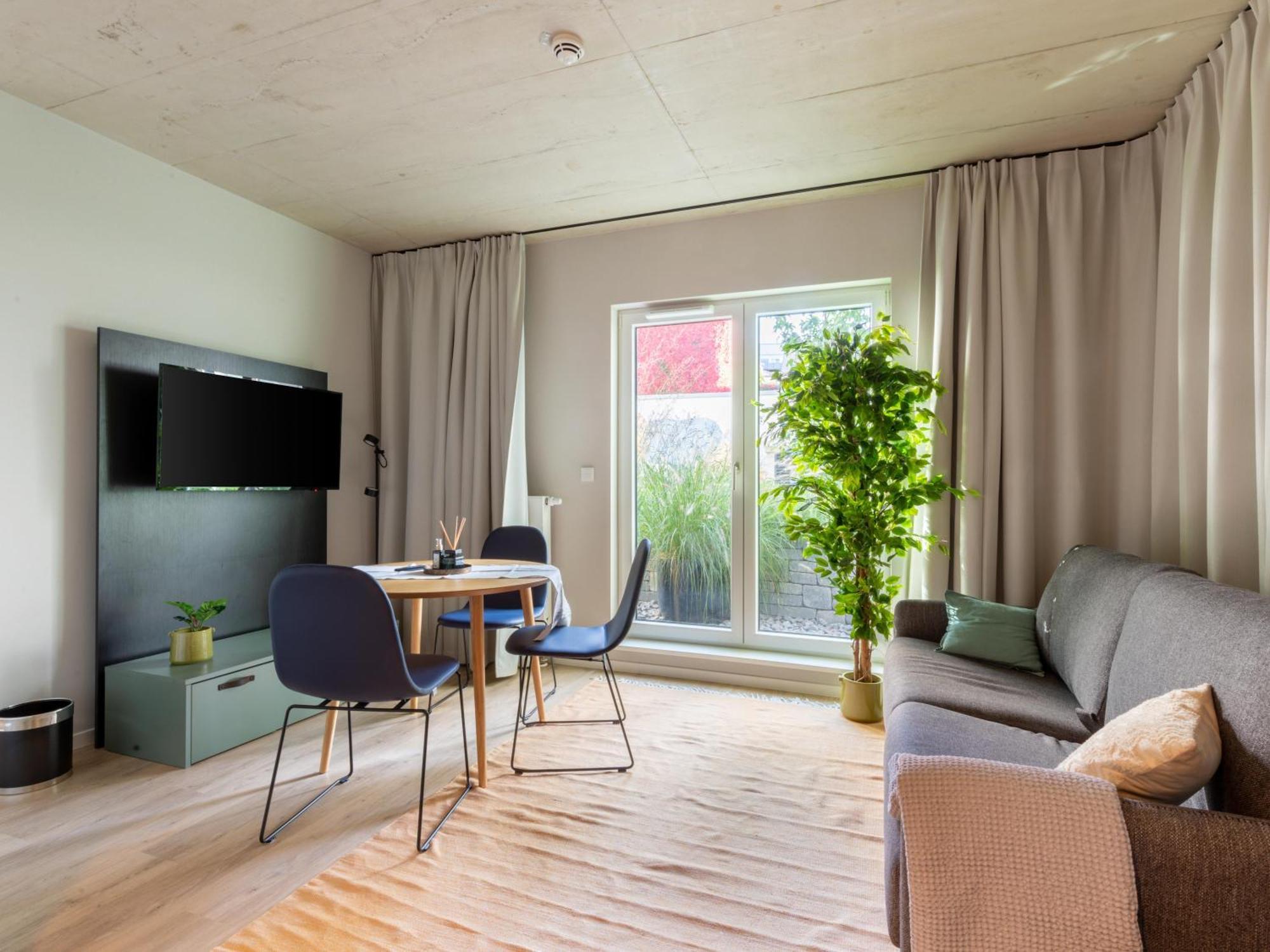 Limehome Duesseldorf Stresemannstrasse - Digital Access Номер фото