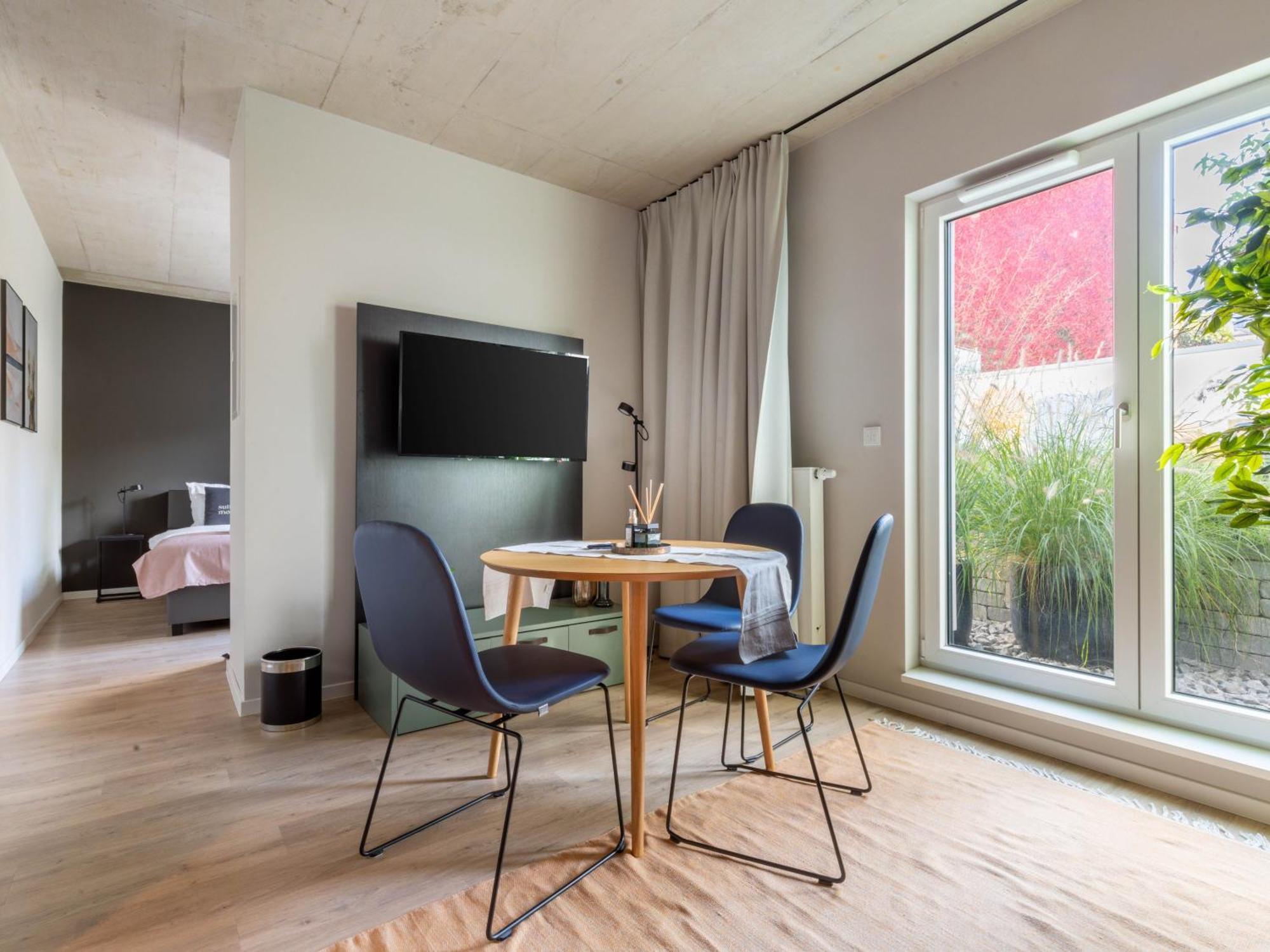 Limehome Duesseldorf Stresemannstrasse - Digital Access Номер фото